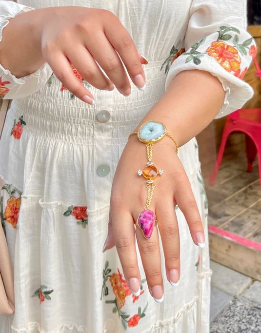 bracelet and hand jewelery